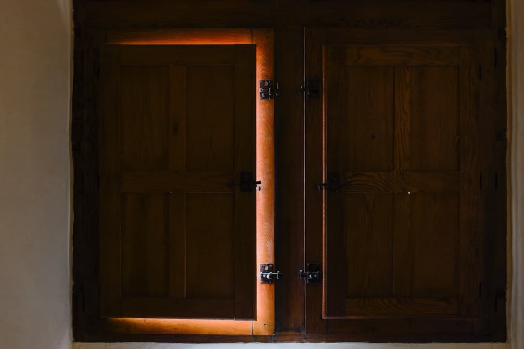 Open source vs closed source AI models: what are the tradeoffs?