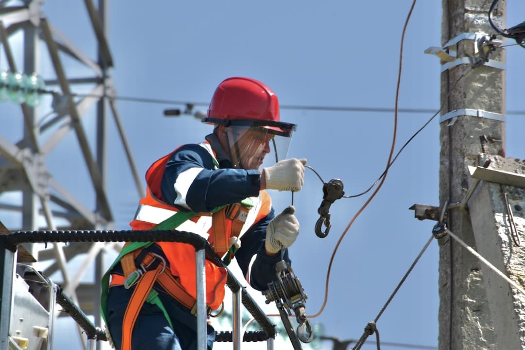 Energy 101: How the Electrical Grid Works