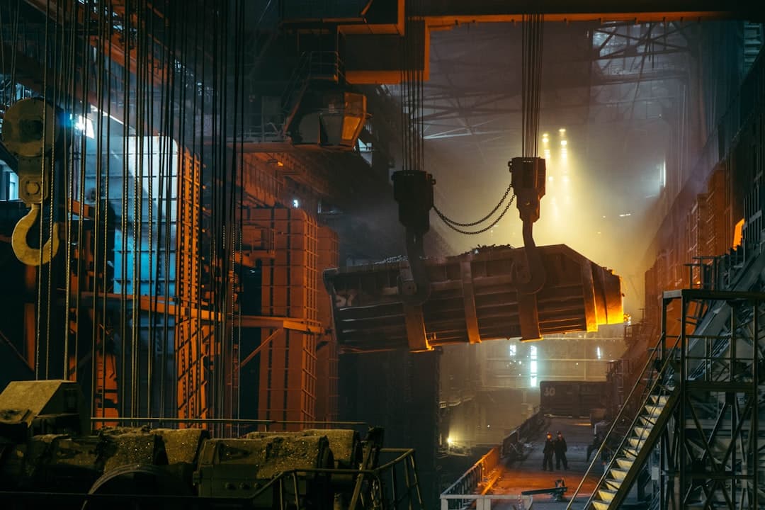 Energy Equities Diverge Sharply as Uranium and Clean Tech Lead Volatile Session