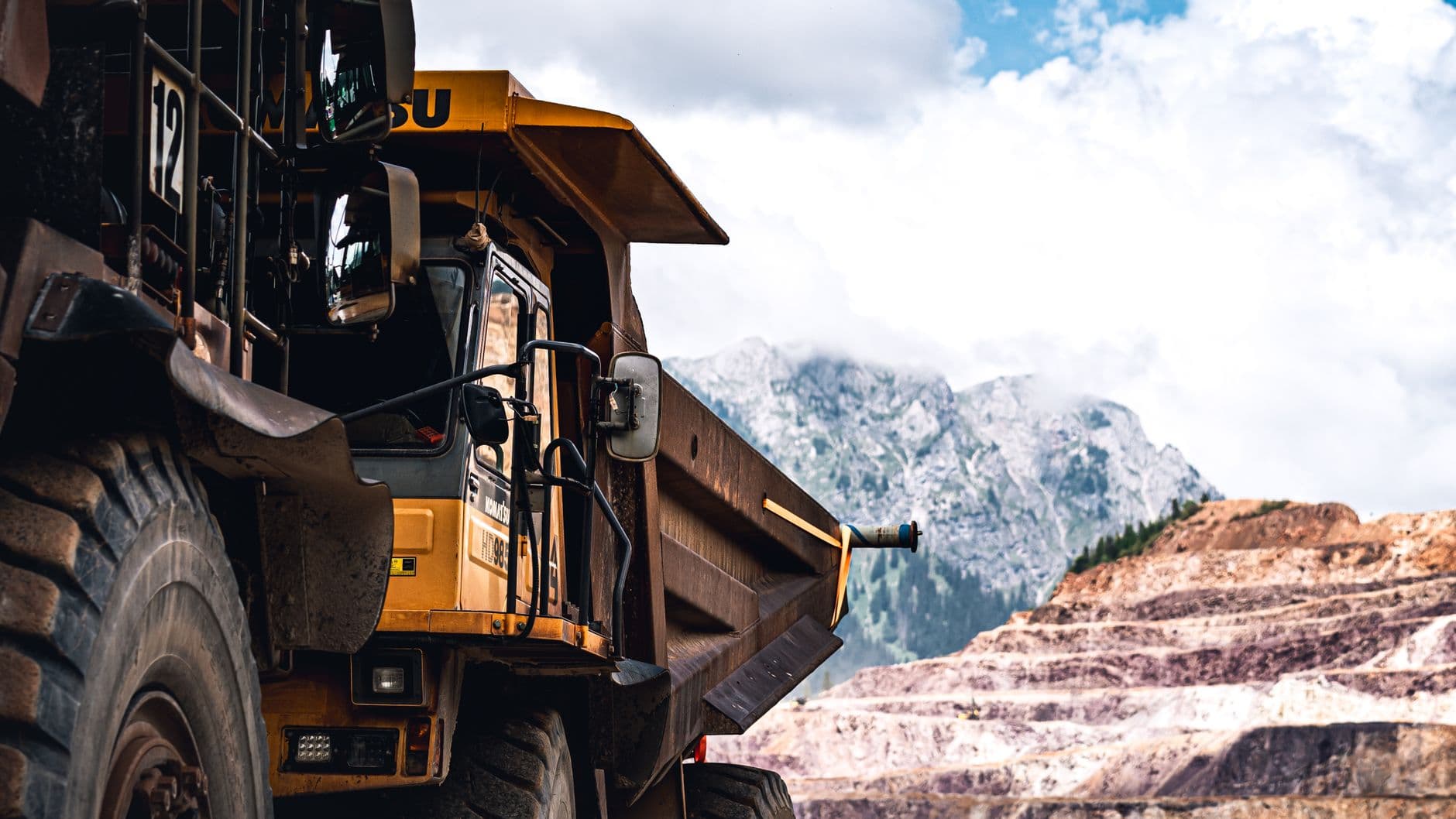Exploration and Mining Stocks Power Selective Energy Rally as Major Integrateds Diverge Sharply
