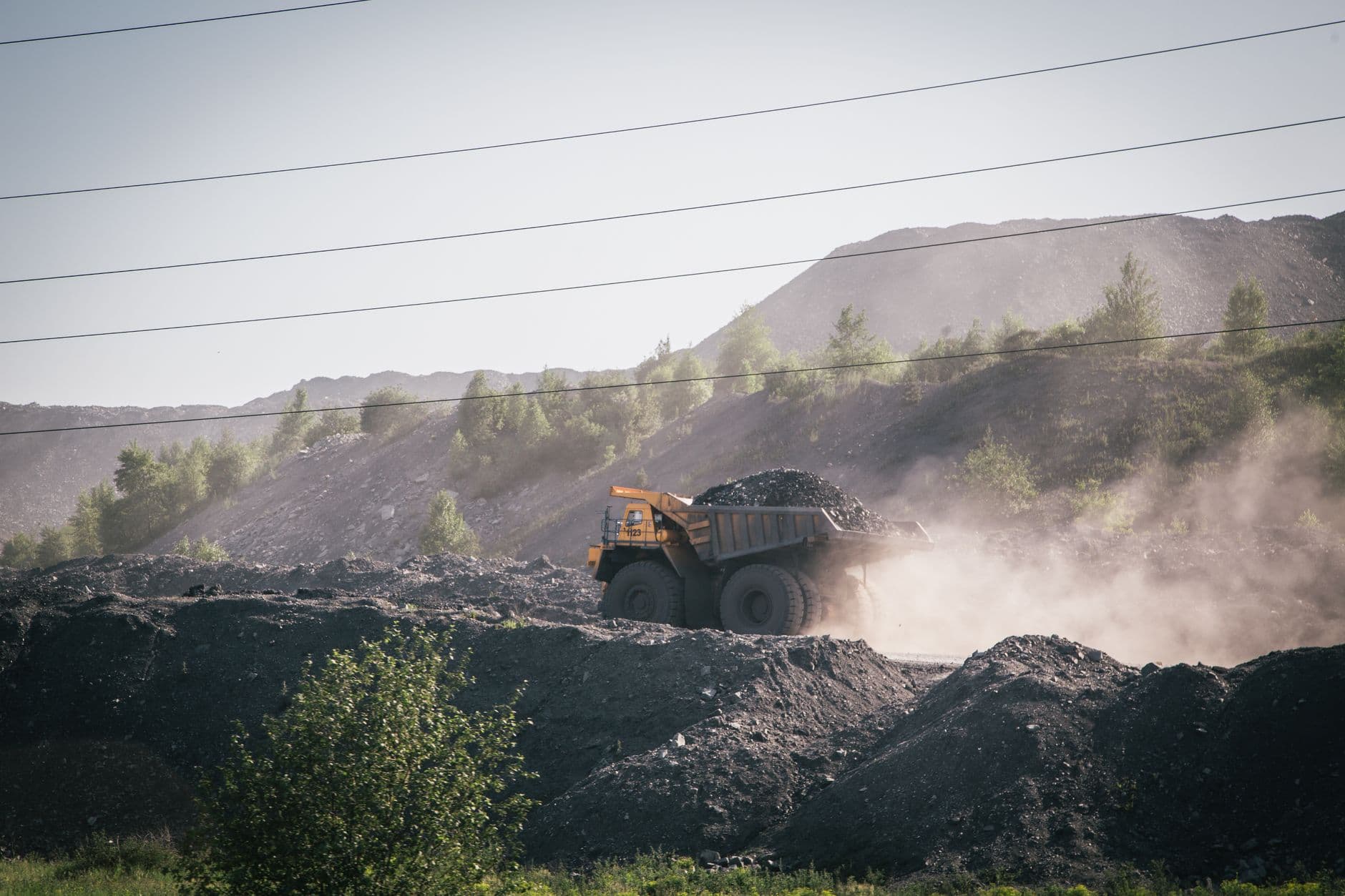 Mining Press Roundup: China's Top Steelmaker Circles a Bite of BHP's Iron Ore Crown Jewel