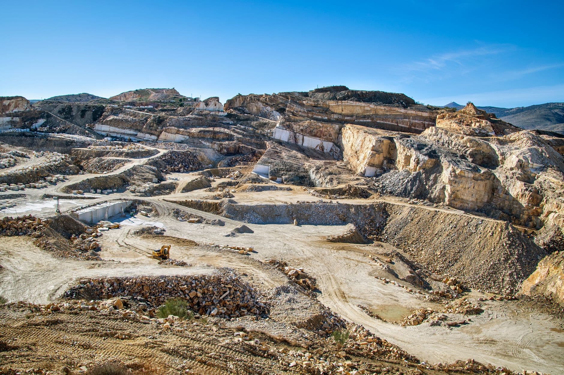 Mining Press Roundup: Discovery Mining Clears Mexico's Last Federal Permit for Cordero Silver