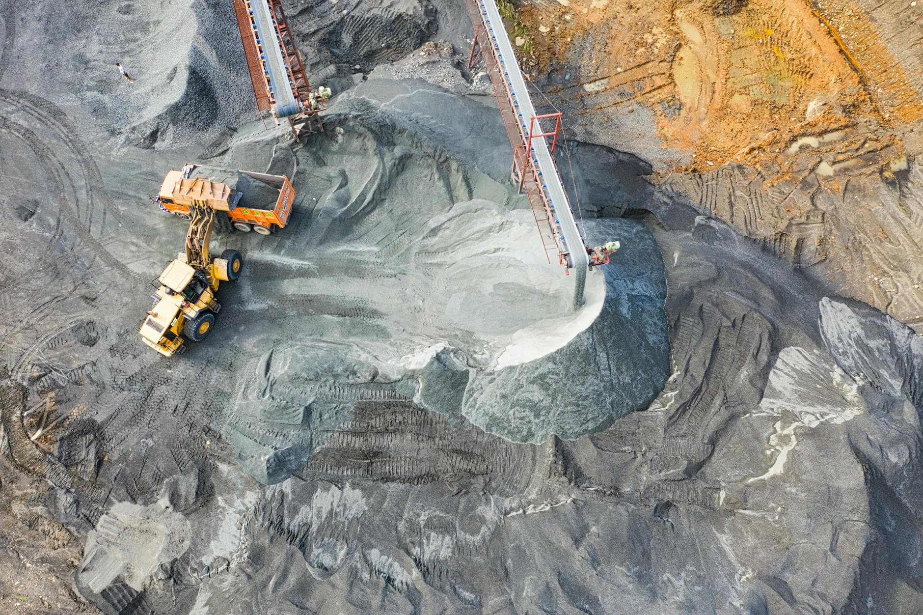 Mining Press Roundup: Elliott Takes $1B Stake in Northern Star as Critical Minerals Deals Accelerate