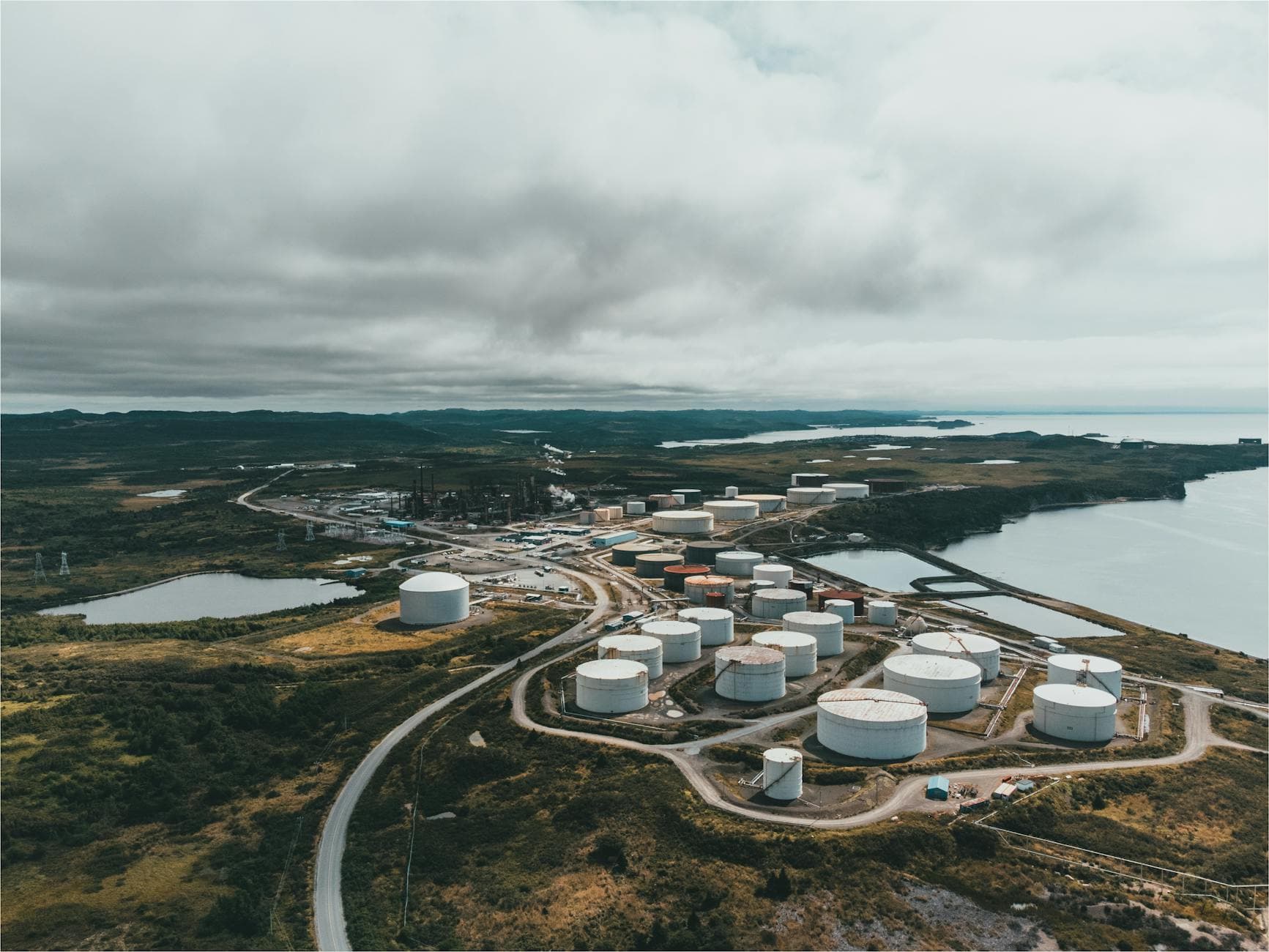 Oil Crisis Deepens as Supply Loss Tops 1B Barrels