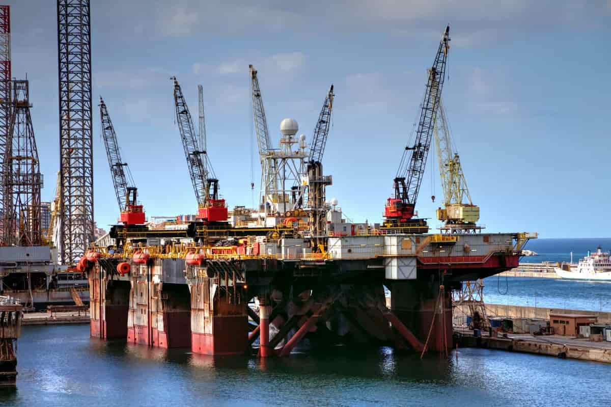 Oil Markets Brace for Supply Crunch as Hormuz Crisis Deepens