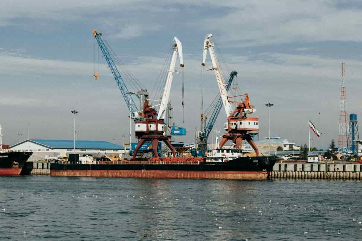Oil Markets Whipsaw on Iran Deal Hopes as U.S. Exports Hit Records
