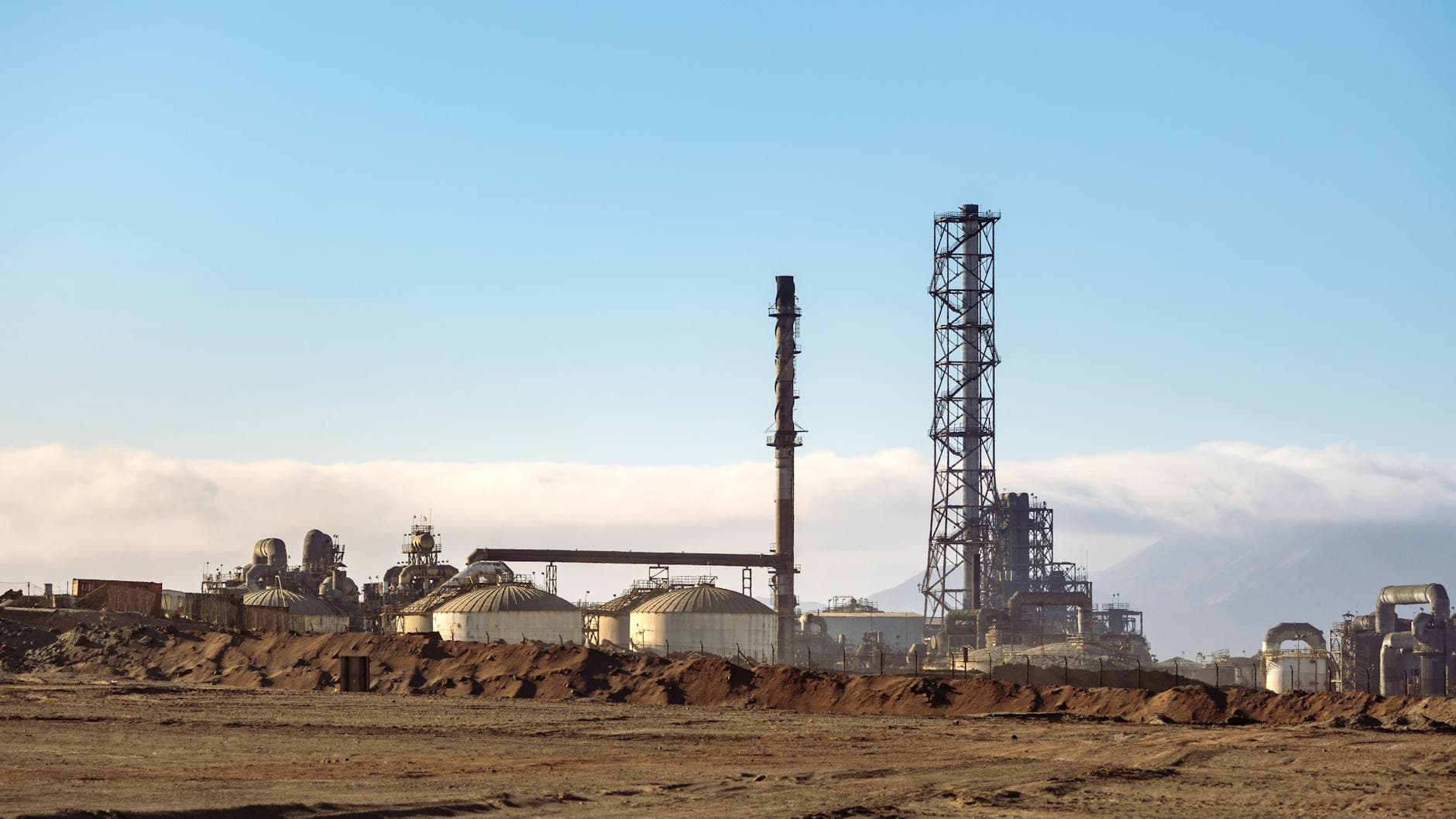 Saudi Arabia Burns Oil While Stocks Vanish