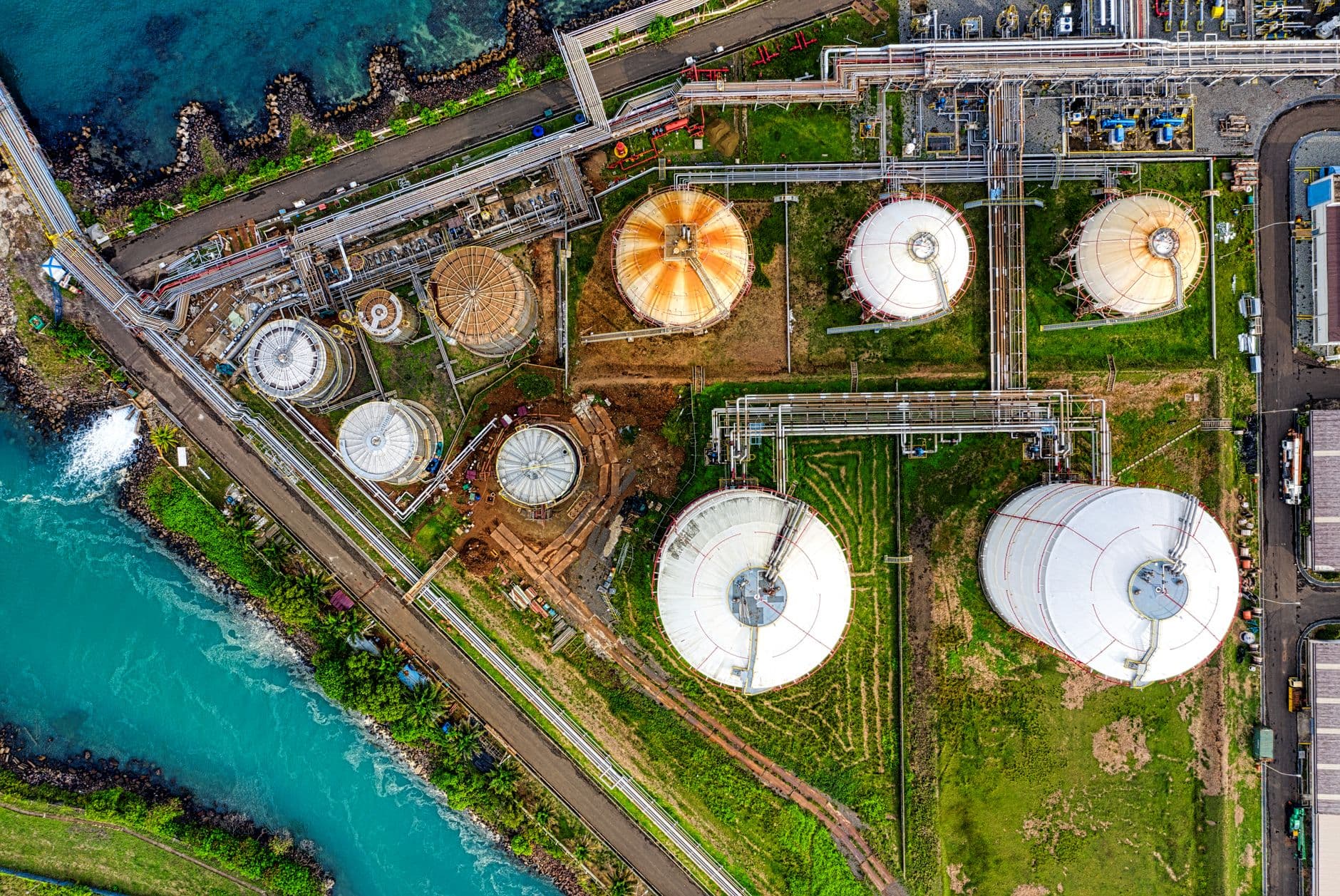 Saudi Arabia's Last Oil Bypass Goes Dark