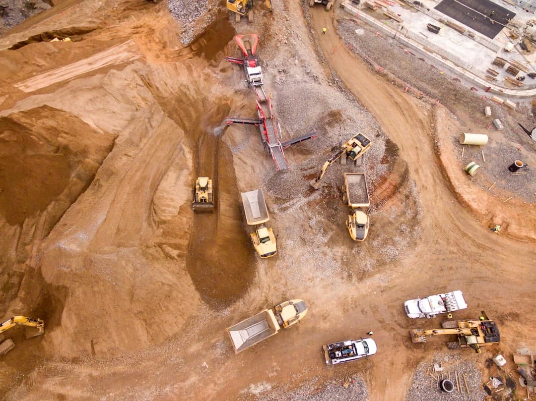 Uranium and Gold Miners Defy Broad Energy Sector Weakness in Selective Metals Rally