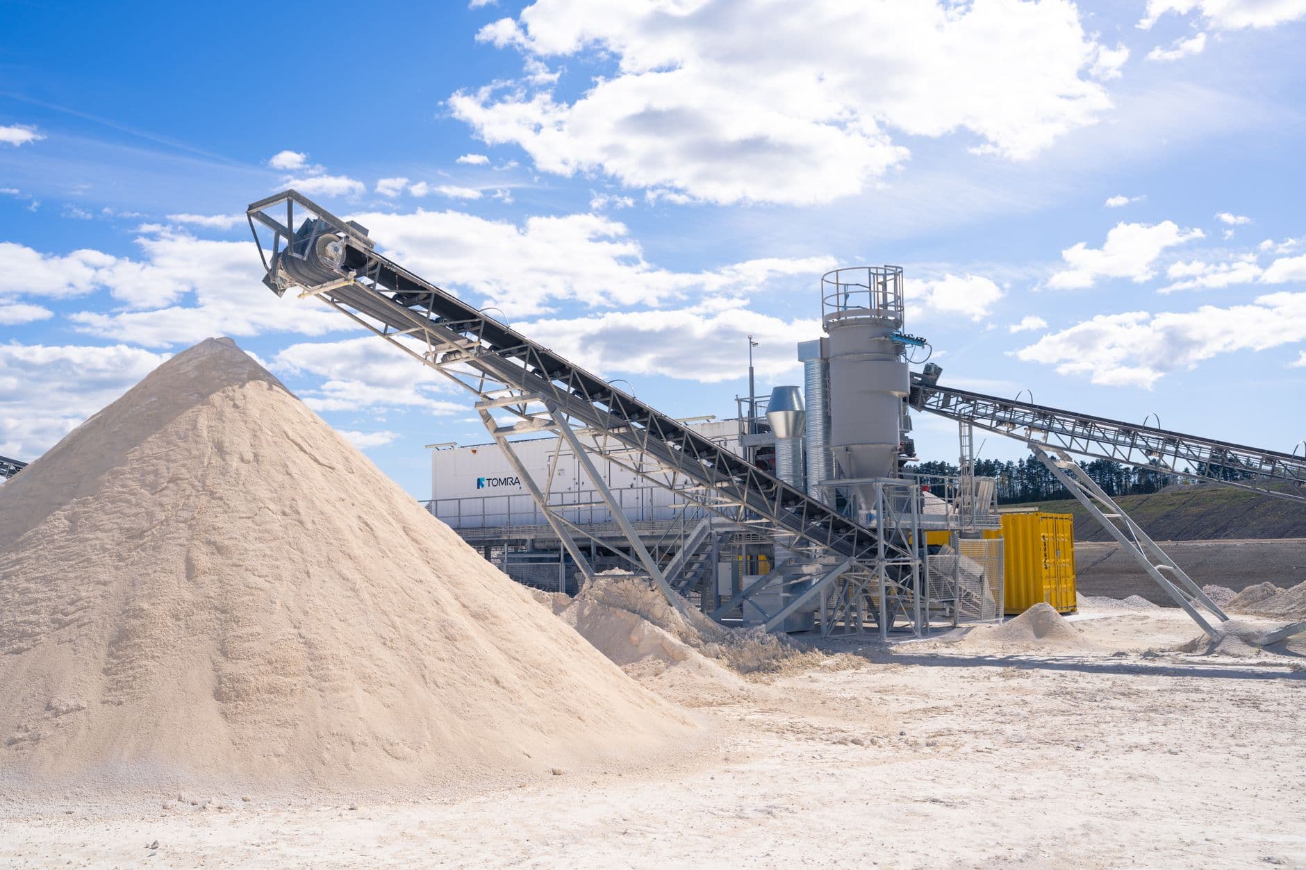 Washington's $2 Billion Mineral Gambit
