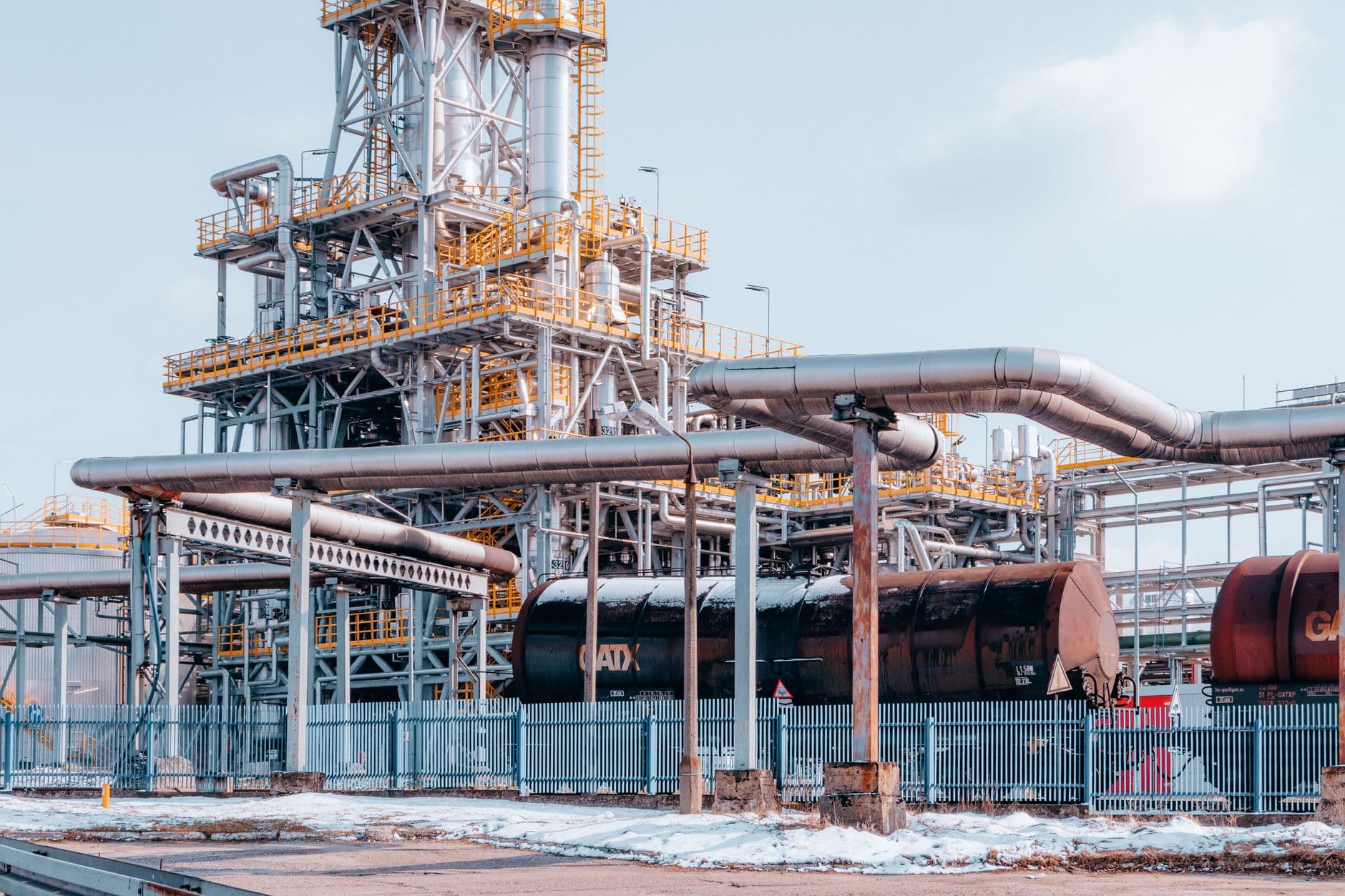 What is upstream, midstream, and downstream in oil and gas?